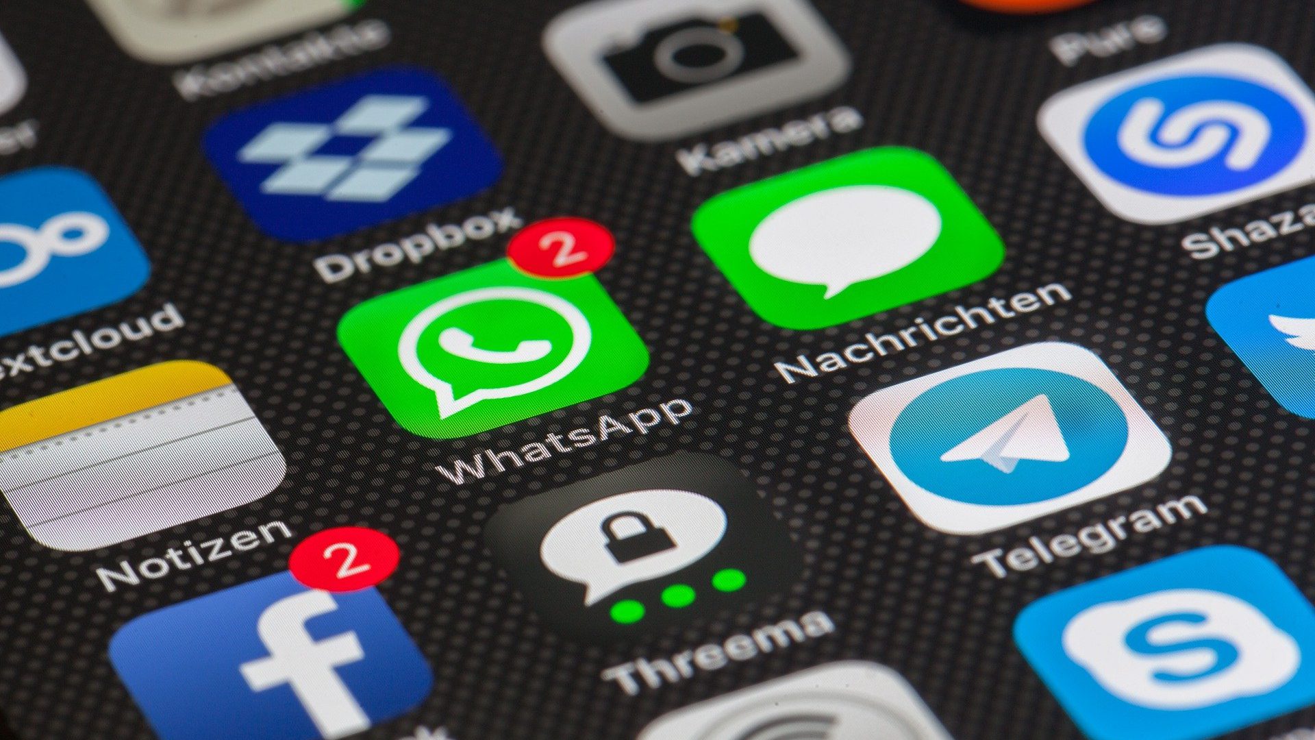 Comment programmer des messages WhatsApp sur iPhone