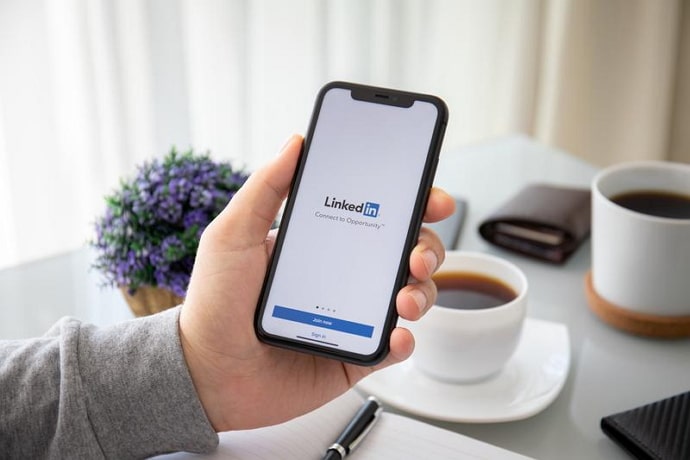 Comment télécharger votre photo de profil LinkedIn en taille réelle