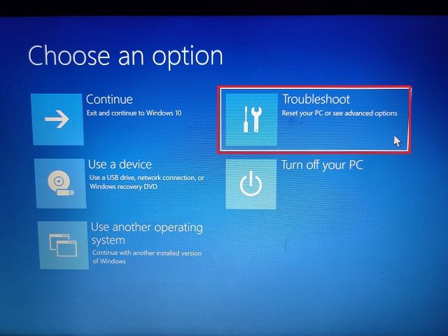 Réinitialisation d'usine de Windows 11 à partir de la récupération (pour les PC qui ne fonctionnent pas)