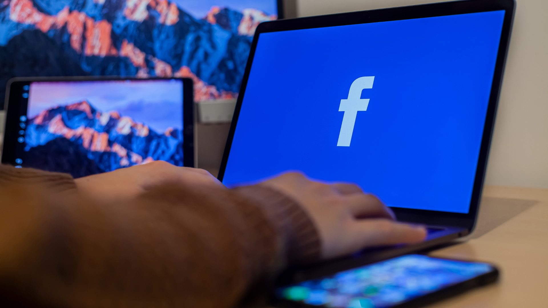 Top 9 des façons de réparer Facebook qui ne lit pas les vidéos sur le Web et le mobile