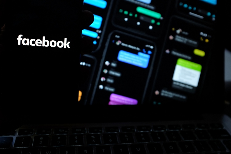 Comment activer le mode sombre de Facebook sur le Web, l'iPhone et Android